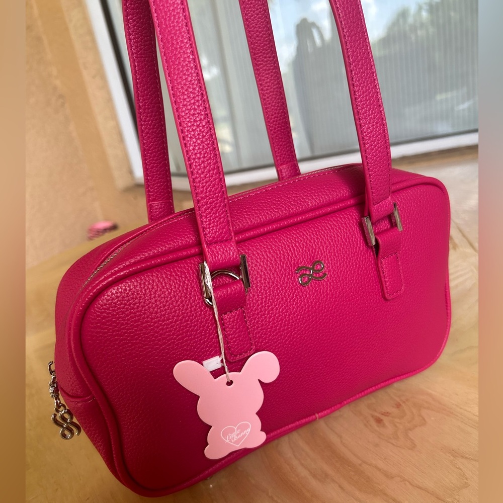 HOUSE OF LITTLE BUNNY SOFT BREAD